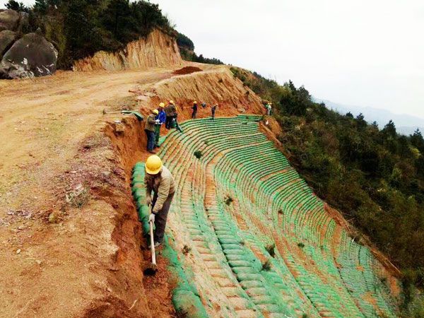 生態(tài)袋護坡工程